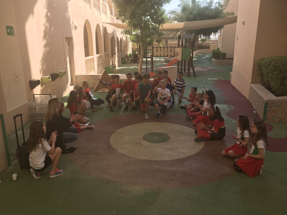 JESSPrimaryYR5's tweet photo. A great #UAENationalDay2018 celebration. Thank you Mr H and Mrs T for organising! π¦πͺ #yearofzayed #jessmakeadiff https://t.co/MMJUtgR6W4