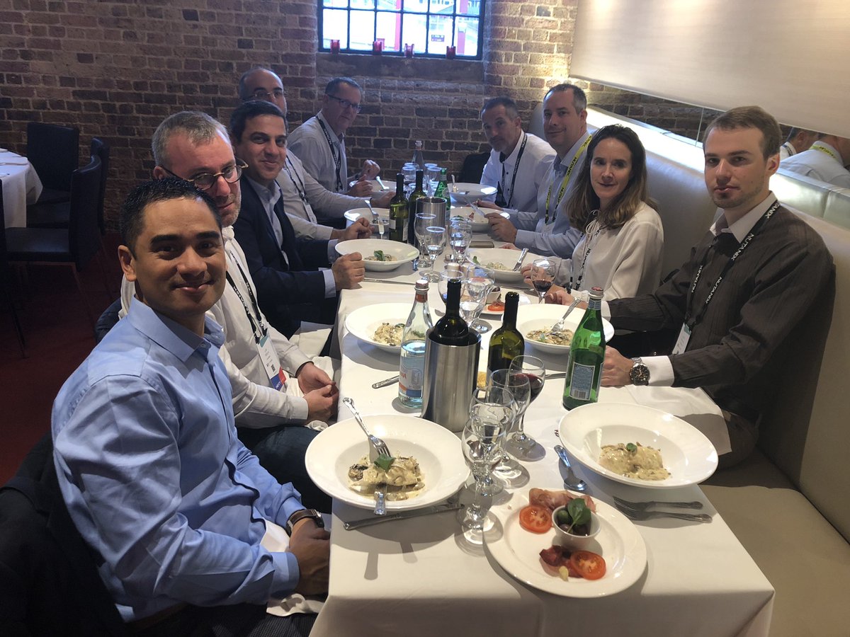 🥂<a href="/SCC_info/">SCC</a> &amp; <a href="/VeritasTechFR/">Veritas Tech FR</a> ont invité leurs clients à déjeuner lors de la #Nextconf ! 🍴