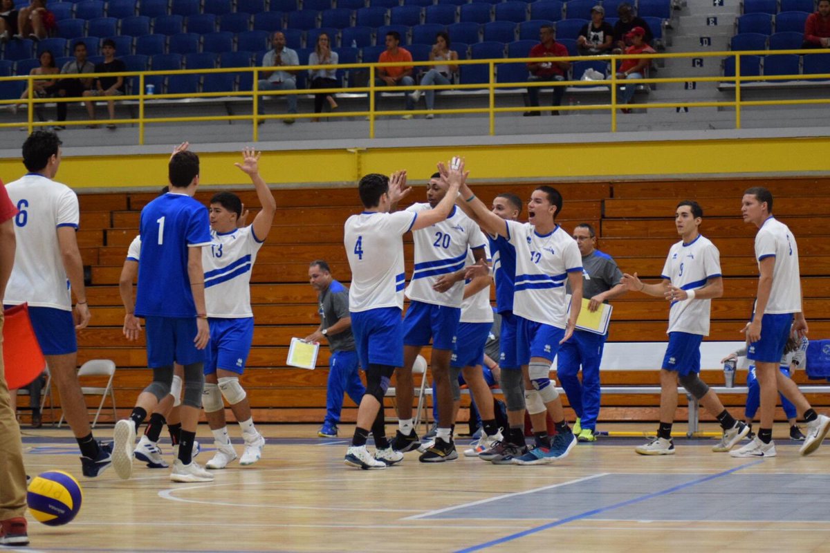 DeportePionero's tweet photo. HOY HOY HOY! A LAS 7:00p.m TU EQUIPO JUGARA EN LA CASA PIONERA VS UPRRP! -SEGUNDO JUEGO DE LA FINAL- QUE NO SE TE OLVIDE TRAER TU CAMISA AZUL!!💙🏐 #VAMOSALOSNUESTROS #LAIGLESIASELLENA #LAI #FINALES #HOYSEGRITA https://t.co/iPuXk5q7d1