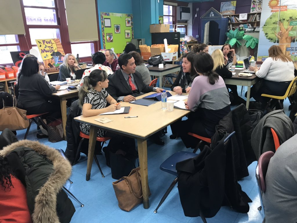 SuptWinnickiD14's tweet photo. Chancellor’s Priority: develop people and leaders @NYCSD14 Assistant Principals’ conference. 2nd PLT on Prevention and Intervention with Kira Bonn @BklynNorthFSC @SuptKarenWatts @CWATSONHARRIS https://t.co/7XsqxWiEUc