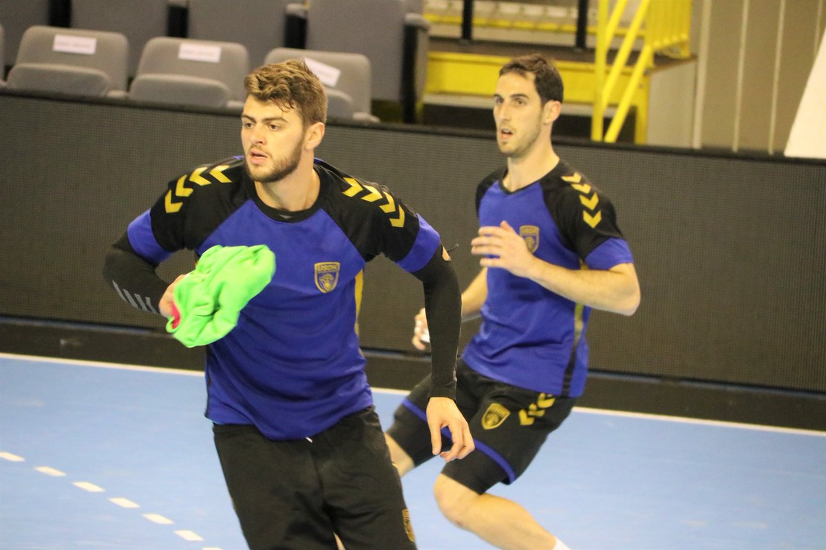 USDKDunkerque's tweet photo. #J11LSL Les Dunkerquois ont bossé dur cette semaine et sont prêts pour #USDKUSAM ce soir à 20h tapante aux Stades de Flandres! Gros combat en perspective!👊 #AllezDunkerque #LEspritduCombat #LEspritdeDunkerque
📸>>https://t.co/i5FIZdaJwn https://t.co/AEBYhJOa4D