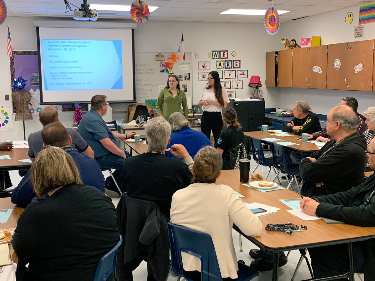 sphsacademies's tweet image. We’re excited to have @STPFbla representatives presenting to the @StonyPointHS Business &amp;amp; Industry Advisory Committee this morning. #cte #fbla #stonypoint #partnershipsmatter #rrisd