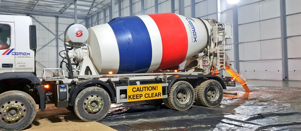 Tony30c's tweet photo. Today I attended site during 200m3 pour Ex Newton Aycliffe and Stockton plants. Customer delighted with service and quality!
Oh, and it was all tracked on #CemexGo 
Well done to everyone involved! #BestForCustomers @CEMEX_UK https://t.co/LHasEkTEvd