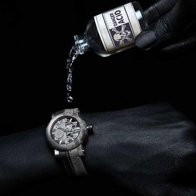 MTedeschi's tweet photo. @rjxwatches ARRAW Two-Face

#RJ #RJwatches #watch #watches #time #timepiece #watchout #watchaddict #watchfam #Joker #TheJoker #TwoFace #Batman #DCComics #DCVillains #Villains #Villain #Switzerland #WarnerBros #Warner #ARRAW #WB https://t.co/zomb4PMUBM https://t.co/qeo2cXJi29
