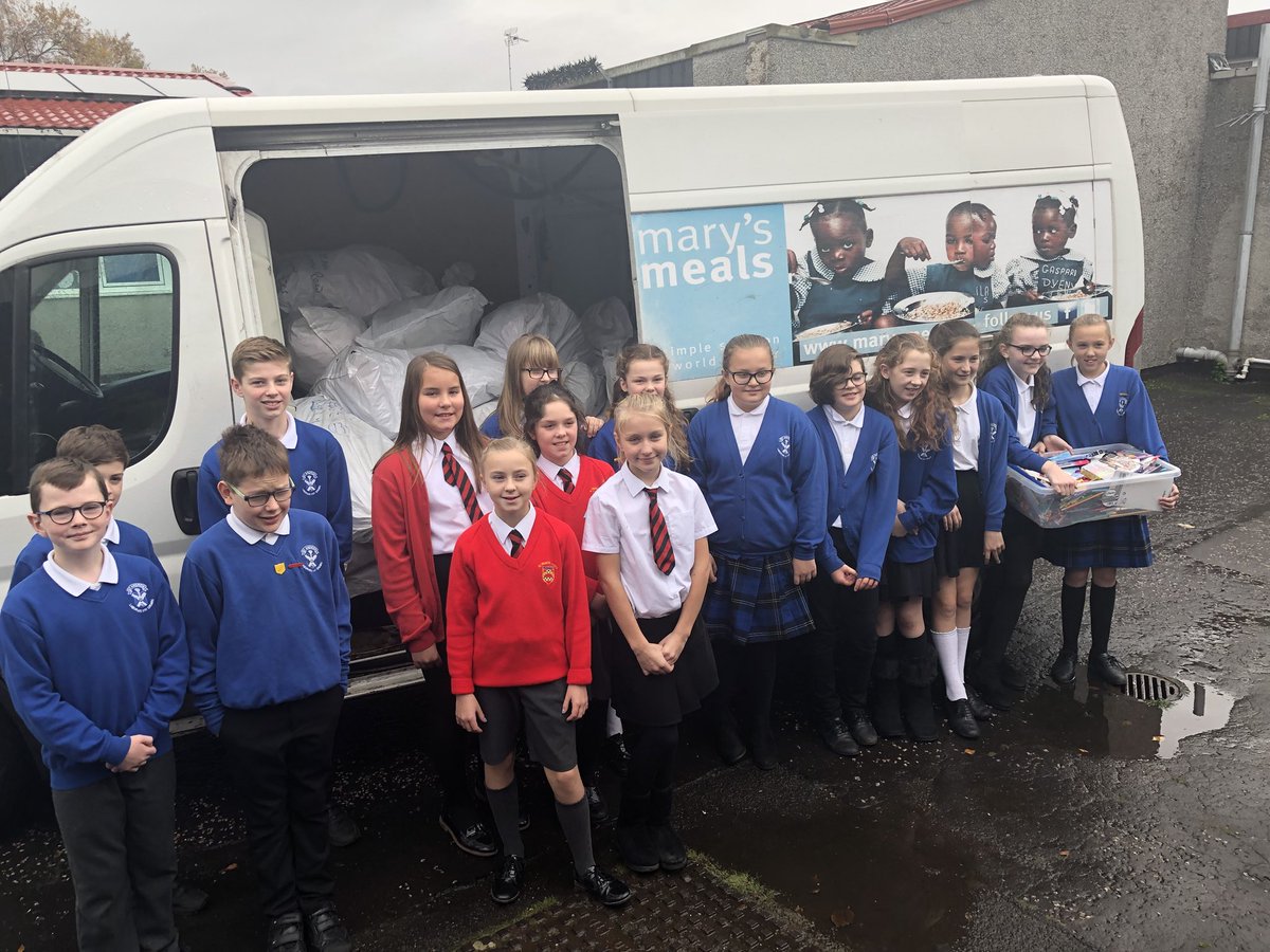 MarysMeals's tweet image. Big thanks to the amazing pupils at St Andrew’s and St Francis Xavier’s primary schools in Falkirk, Scotland, who joined forces to support #TheBackpackProject! Find out how you can get involved too: bit.ly/2sMVsjn