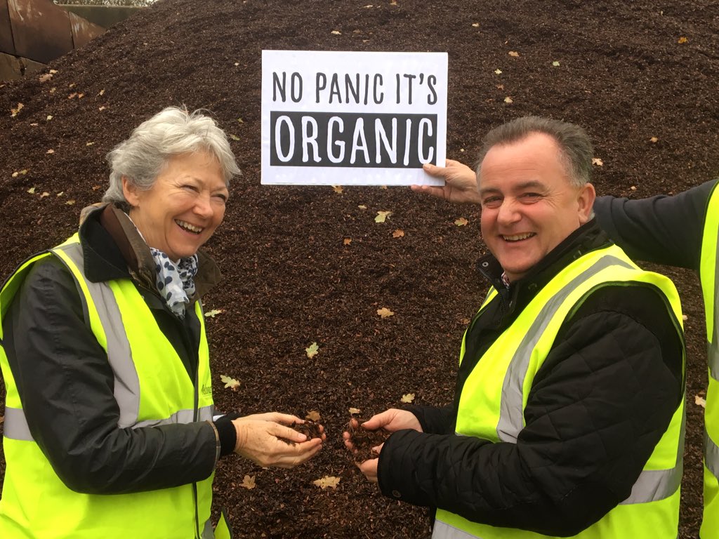 Don’t panic it’s organic! Thanks to @Cdawson301 and @melcourtltd for hosting our visit today with @erwinweening from DCM. All round great products and production processes. It was a pleasure to visit.