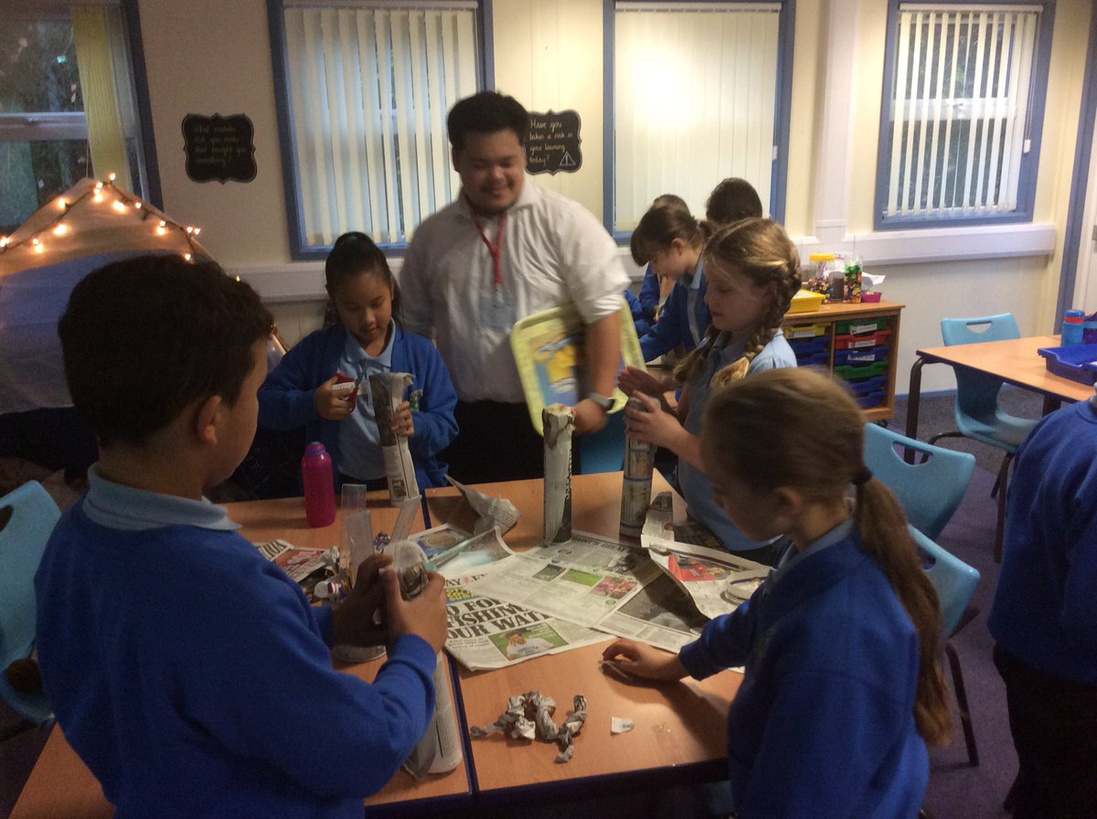 mbk_y4's tweet photo. We have had great fun in Year 4 with an engineering day. Students from UWE brought lots of exciting challenges! We have made a table, strong enough to hold a tray, with just newspaper AND built a floating raft! https://t.co/yWdlKvKaxm