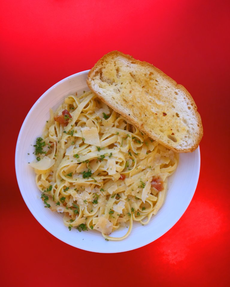 NCStateUnion's tweet photo. Come try this week's new 1887 Bistro lunch special, Pasta Carbonara! 🥓 🍽️ Get it while it lasts! @ncstatedining #TalleyStudentUnion #1887Bistro#weeklyspecials #food
#ncstate #NCState22 #ncstatewolfpack #ncstateoncampus #talley #international https://t.co/HrW2axgBDk