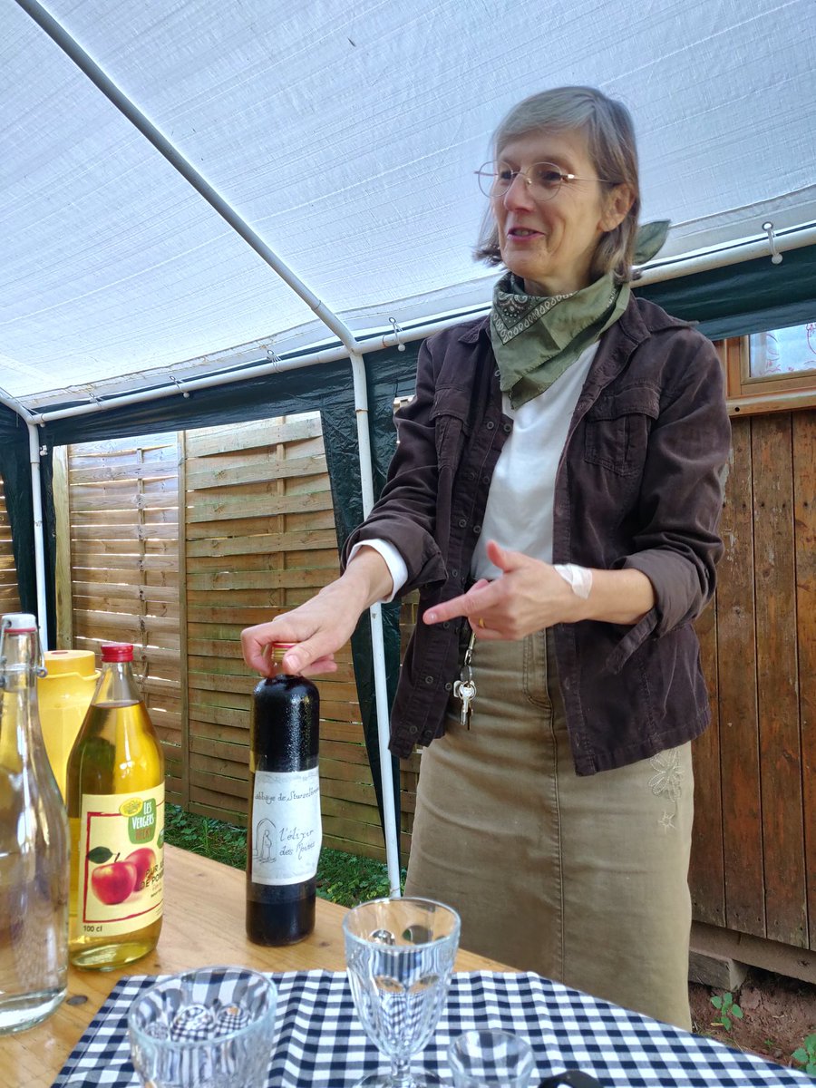 zegreengeekette's tweet photo. Se rendre au camping du Muhlenbach, c'est se laisser surprendre par l'accueil de Rita et découvrir autour d'un repas chaleureux une perception et une sensibilité à l'environnement toute particulière... #MyGreenPaysDeBitche #EnjoyPaysDeBitche https://t.co/0m4YD9p2jw