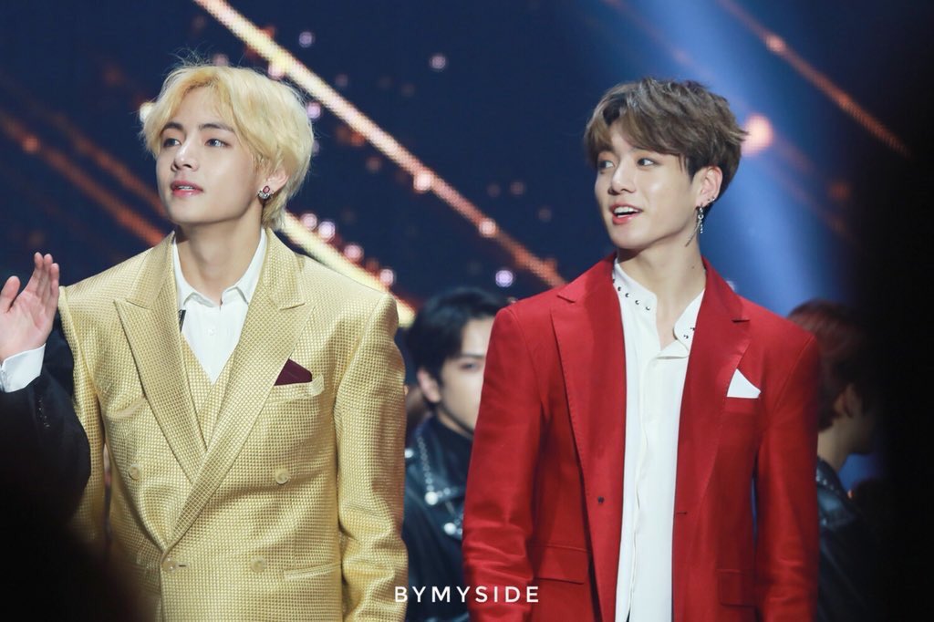 taehyung pics⚡️ tweet media