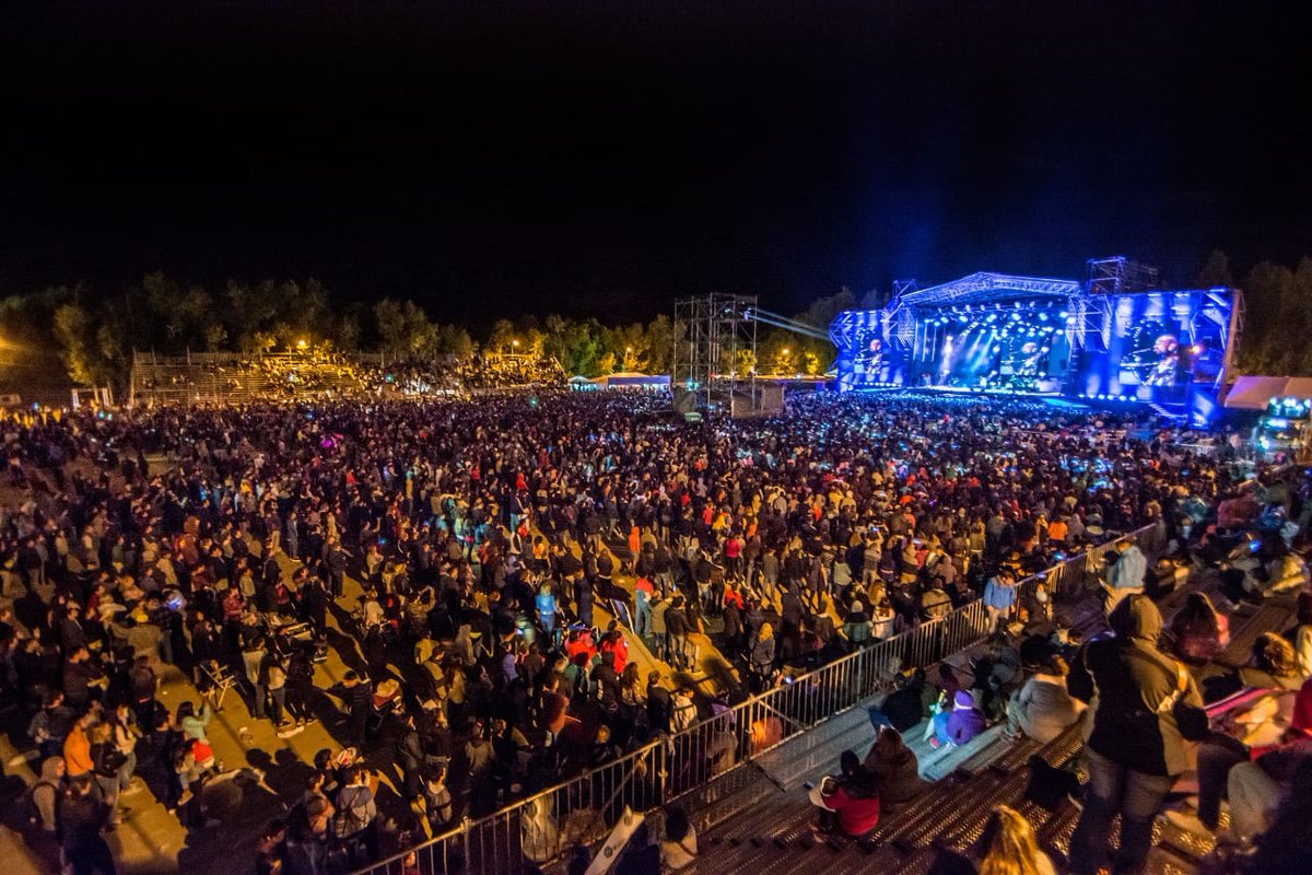 MartinSoria_'s tweet image. Mañana vamos a presentar la grilla de artistas de la edición 2019 de la Fiesta Nacional de la Manzana. El próximo 8, 9 y 10 de febrero se volverá a  encender uno de los escenarios más importantes del país. Los esperamos  en Gral. Roca para disfrutar de una gran fiesta manzanera!