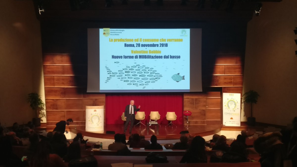 adocnazionale's tweet photo. La nuova #economia non è centrata sulla massimizzazione del profitto ma sulla persone e sull'ambiente, l'attuale economia è insostenibile - Valentino Bobbio, Segretario Generale @NeXteconomia https://t.co/VUf0uxkICj