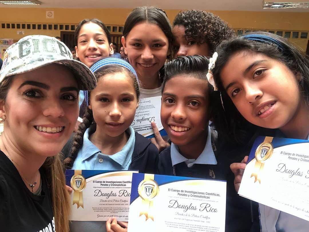 La Policía Científica diariamente desarrolla políticas de prevención,  orientación, publicidad, colaboración e información a fin de aplicar  medidas técnicas que permitan reducir y evitar la actividad delictiva. #AniversarioCicpc  #Expocriminalística2018 Policía Científica