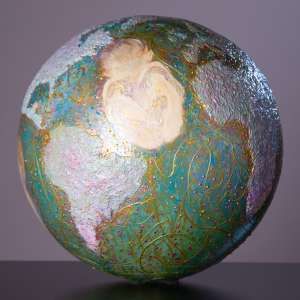 4 hrs until the end of the auction! It's crunch time now! This globe could be yours with just a few clicks! 

#34 Mother Earth - by Deborah Campbell
galabid.com/auction/globes…

<a href="/GOALWhatonEarth/">GOAL - What on Earth</a> #GOALWhatonEarth @goal_global 
#globalgoals #SDGs #artistsofinstagram #creative