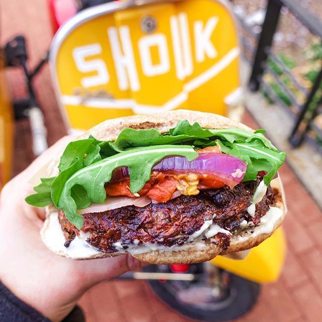 Shoukfood's tweet photo. Shouk is borne of the open-air food markets of Israel. Where colors, aromas, and flavors engage your senses. Where food is real, whole, and fresh. Where ancient cooking traditions meet new ones.
Shouk Burger meets Shoukmobile by @alessandrataryn
#HolyShouk #shoukfood https://t.co/9h3QyZ1xL1