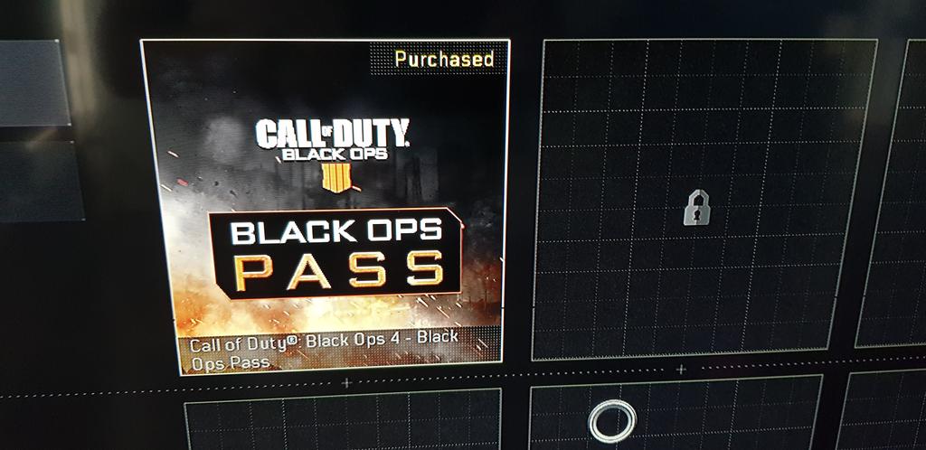 channtall's tweet photo. @CallofDuty  @PlayStation why can i not play the classified mode ? https://t.co/QpVUCyDYX9
