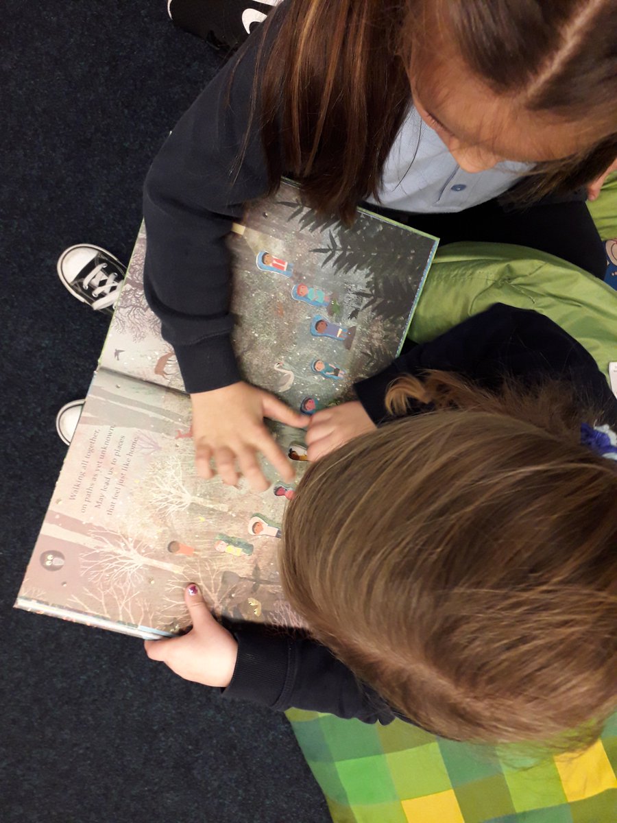 DiversityCogan's tweet photo. We discovered something about ourselves today. WE LOVE BOOKS WITH HOLES! They're REALLY interesting to explore. #WeareTogether @BTeckentrup @LittleTigerUK #ThisOldMan @claire_keay #ShellbeComingRoundtheMountain @annepasschier @ChildsPlayBooks https://t.co/RKc8B50J2R