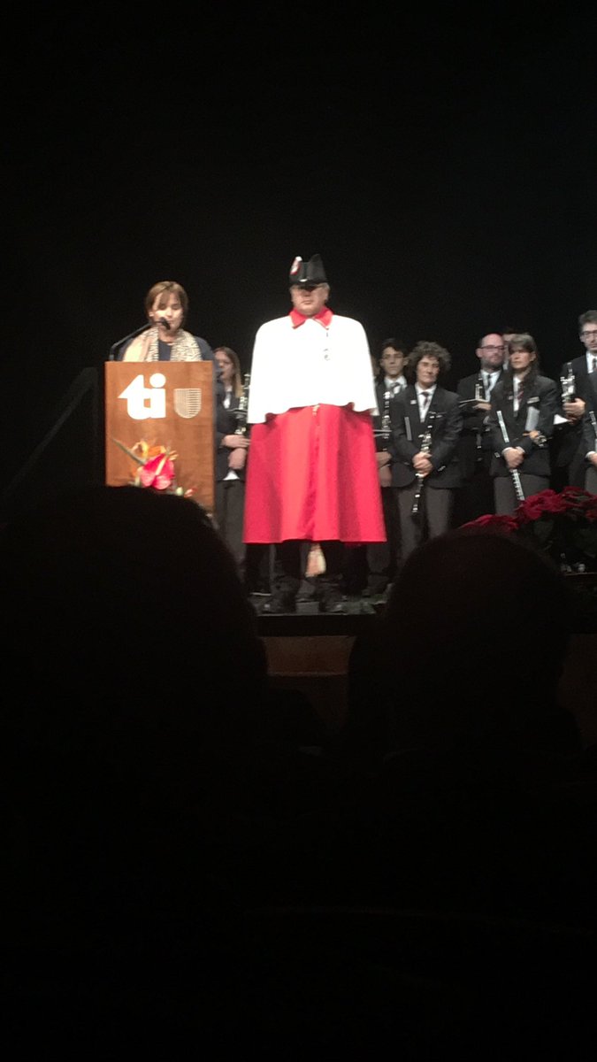 CarloSommaruga's tweet photo. Discorso di ⁦@MarinaCarobbio⁩, nuova presidente del Consiglio nazionale, a Bellinzona nel bellissimo Teatro sociale #ParlementCH #Ticino ⁦@PSSuisse⁩ ⁦@psticino⁩ https://t.co/lf4JunyFnq
