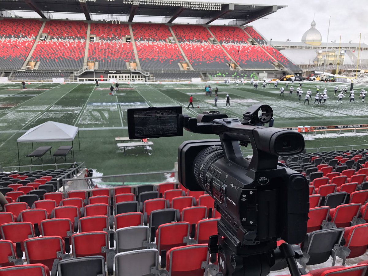It's @OFSAA GAMEDAY for <a href="/JacobHespeler/">Jacob Hespeler</a> football! We are 30 minutes away from kickoff in the Central Bowl. #WEARE519 #OFSAA #LocalSports #Hawks <a href="/wrdsb/">Waterloo Region DSB</a>