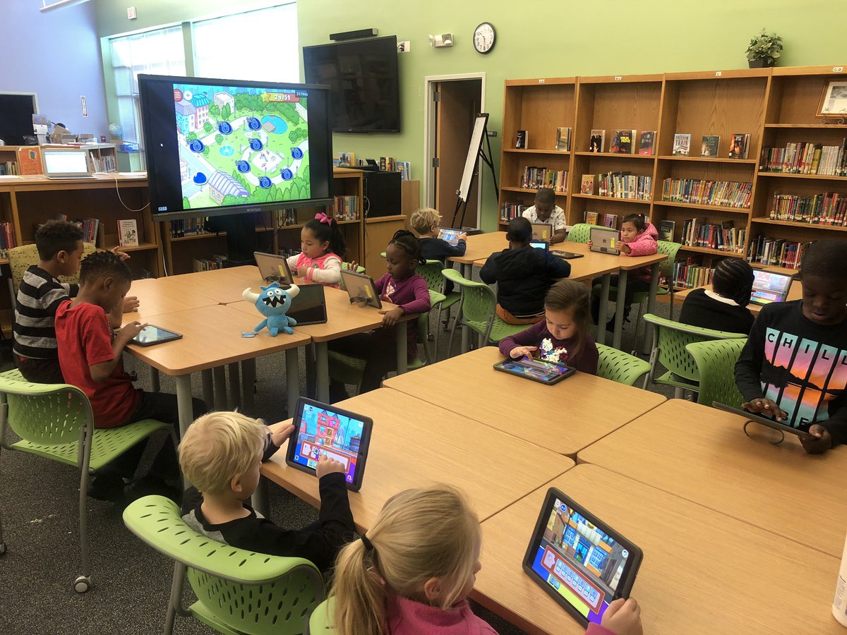 techlearnmake's tweet photo. Day one of @codesparkapp with my K-2 elective students! There was even a cameo appearance by The Glitch! https://t.co/VerfMGInK2