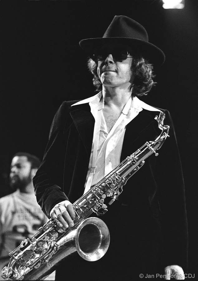 Leandro Jose \"Gato\" Barbieri
Birth 1932.11.28 ~ 2016.4.2
Happy Birthday
 
