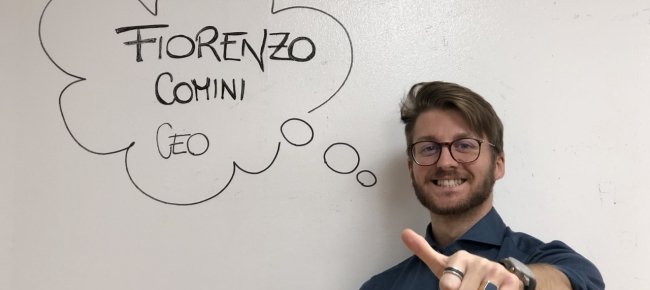 SUPSIAlumni's tweet photo. 👨‍🎓Fiorenzo Comini, neodiplomato Bachelor in Economia aziendale SUPSI, è stato intervistato sul suo progetto imprenditoriale che permette a chiunque di spedire oggetti a basso costo. ✈️📦

In descrizione, l'intervista integrale. Buona lettura! 📰

#News 

https://t.co/whouz6oOKN https://t.co/A6APin1oax