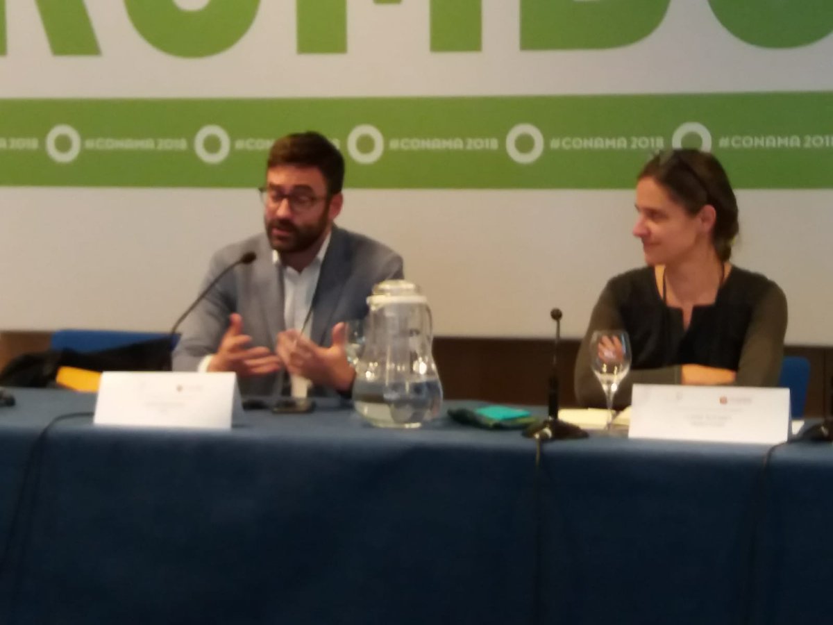 IDAEenergia's tweet photo. "Necesidad de una buena gobernanza se basa en la urgencia de la accion, transversalidad a todos los sectores, una transaccion energetica justa y un sistema energetico democratico" @j_groizard
#CONAMA18 https://t.co/YQYcOdUs01
