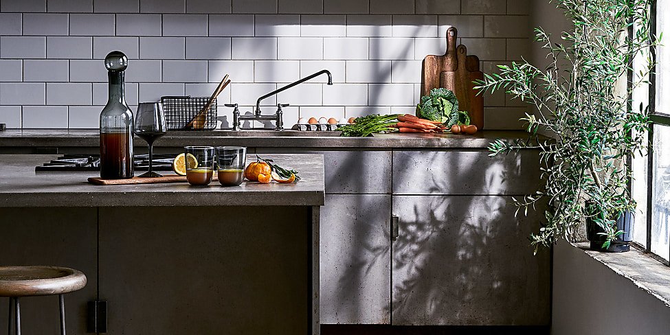 PExpertimo's tweet image. Horloge murale, plantes aromatiques, crédence originale, beaux livres de recettes, jolies vaisselles… Harmonisez votre #cuisine à votre goût !  patrick-iribarne-expertimo.actu.io/r/-zwctas