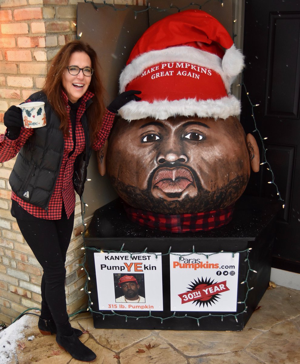 ParasPumpkins's tweet photo. It's holiday makeover time! We wish YE a Merry Christmas and all the joy of the season. #paraspumpkins #giantcelebritypumpkins #kanyewest #holidaymakeover https://t.co/Y3Infa6Ff3