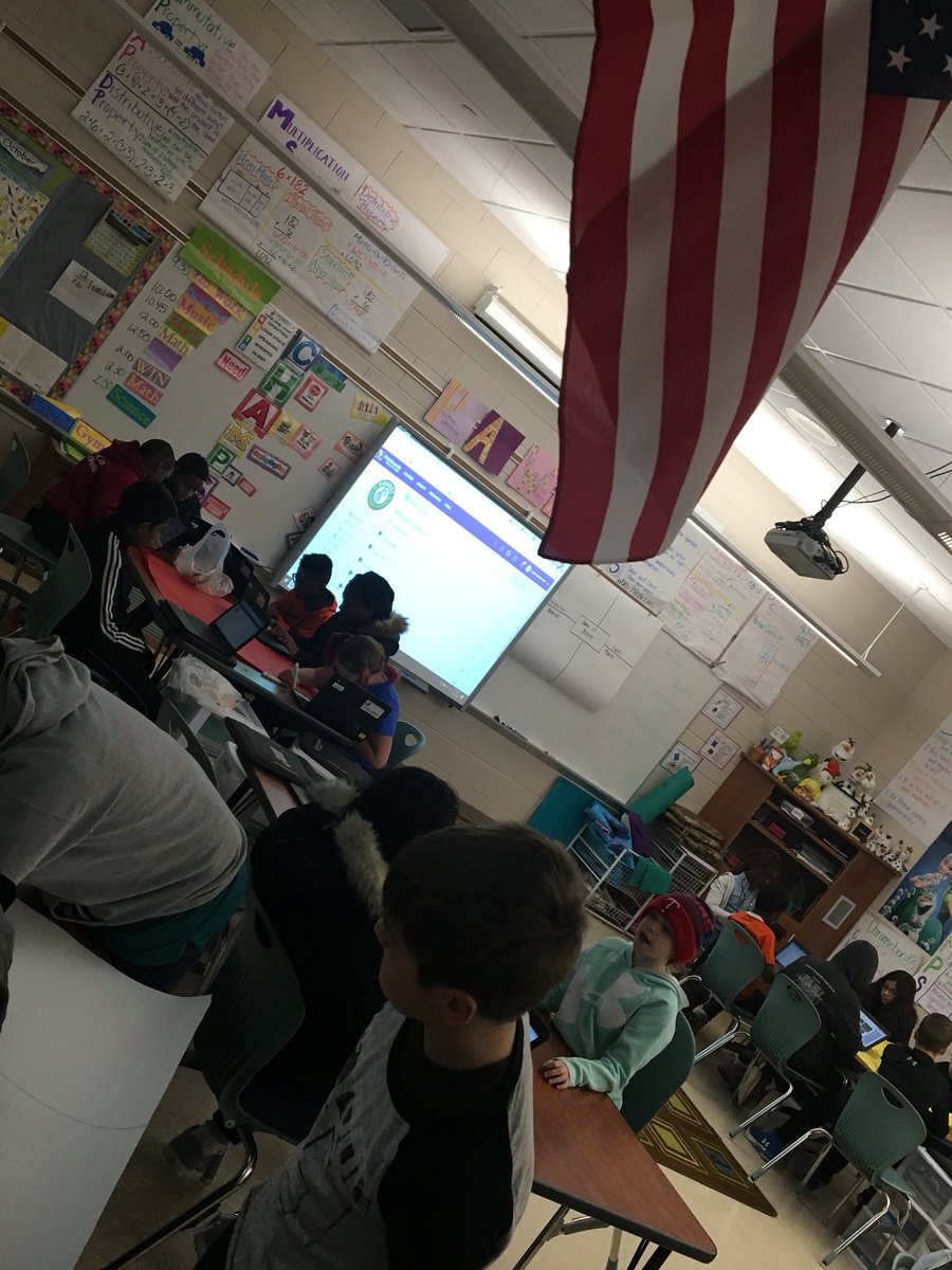 Laura Suckerman tweet media