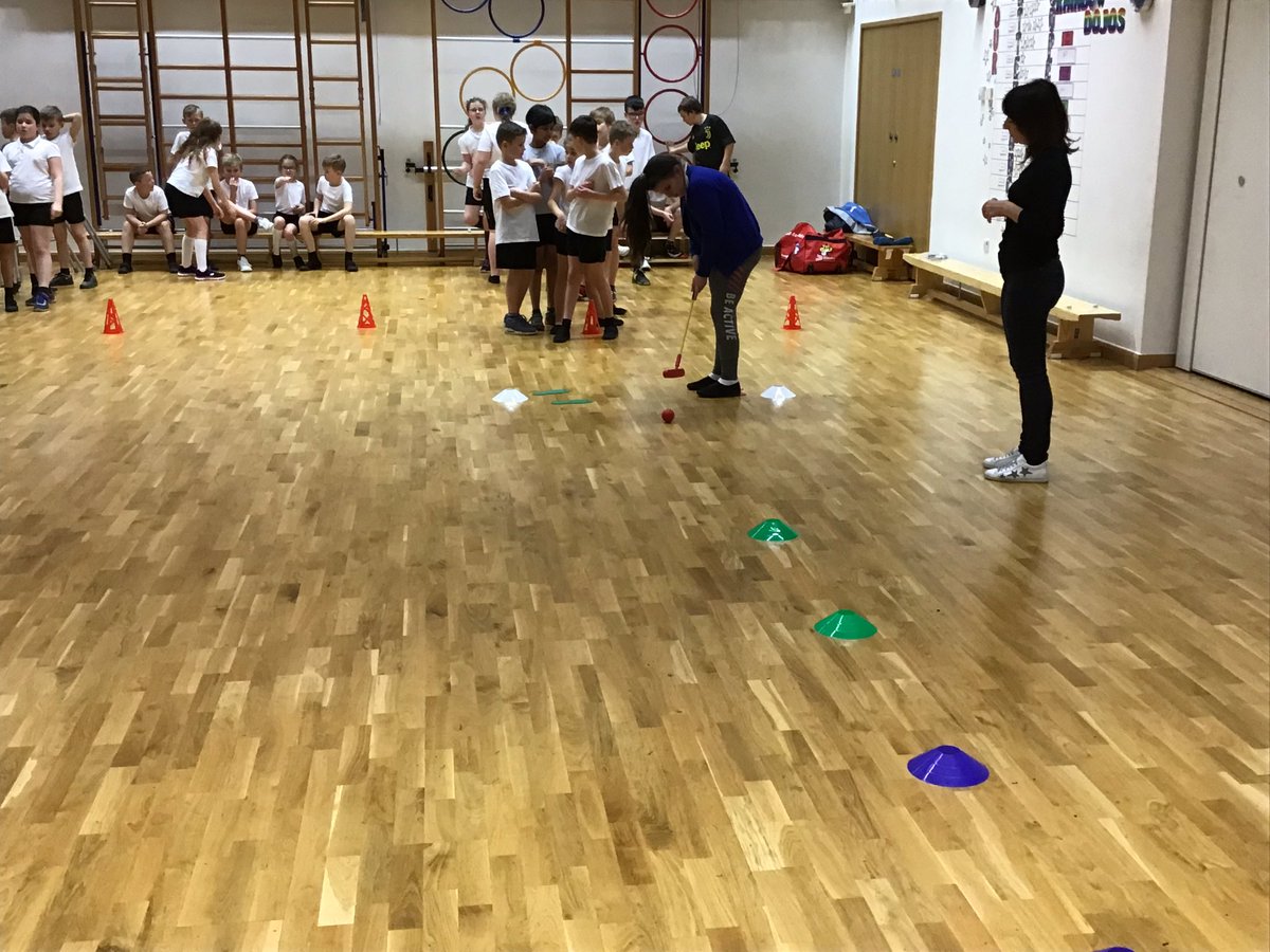 Y5Jesmond's tweet photo. @Y5Jesmond @Y6Jesmond Had a fun-filled P.E lesson
‘TRI-ing out’😉TRI GOLF with our very special visitor, @stormygraeme this afternoon. Excellent session with all the children ‘PUT-ing’ their all in to the activities. ⛳️🏌️‍♀️🏌️‍♂️@GolfRootsHQ @EnglandGolf @EuropeanTour https://t.co/bs1YCe4biW