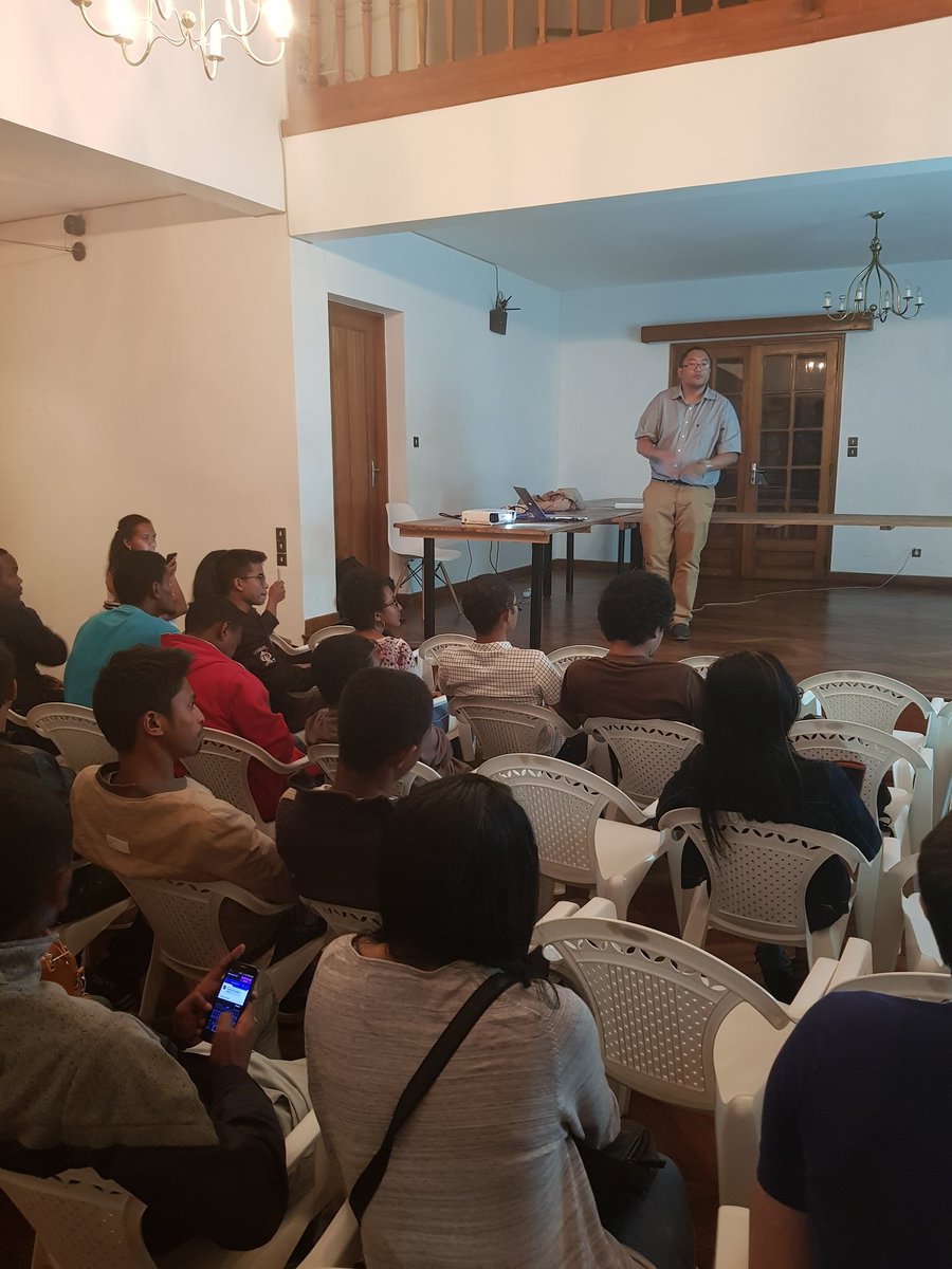 mbouyahyaoui's tweet photo. #swaiantananarivo startup weekend commence ! https://t.co/EMzqv9rvQS