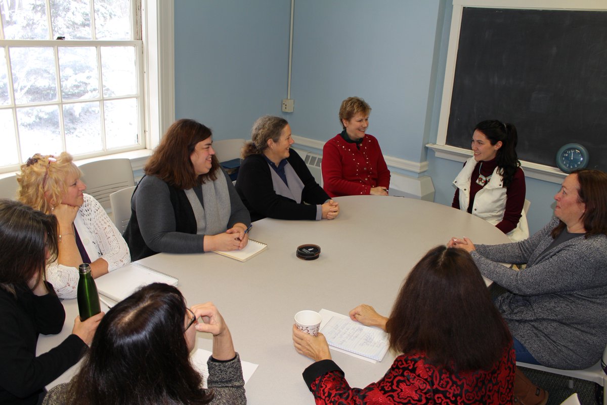 HartwickCollege's tweet photo. We are excited to have Victoria Rooks '15 on campus today to speak about her service in the @PeaceCorps. This morning she met with staff from the Advancement and Marketing departments. Come hear her presentation at @PSGEcenter at 5:30 p.m. #greatdaytobeahawk #TheHartwickEffect https://t.co/u8lYBYe87n