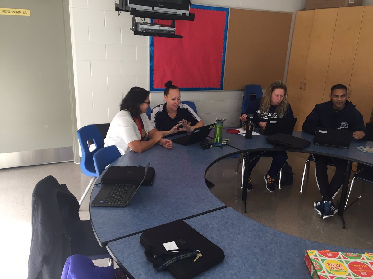 EdCampionCSS's tweet photo. #campionbears staff learning together about #googleclassrooms #creatingcontent #engagingthelearner #studentsuccess https://t.co/jOGsgh15Jw