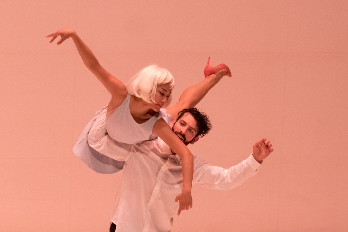 DublinDanceFest's tweet image. Mixing storytelling, hip hop, classical and contemporary dance, two dancers from different worlds playfully search for harmony in today’s multicultural world. Book: bit.ly/2zu4NT5 (11-12 May | For ages 7+) #DDF2019 #FirstActs