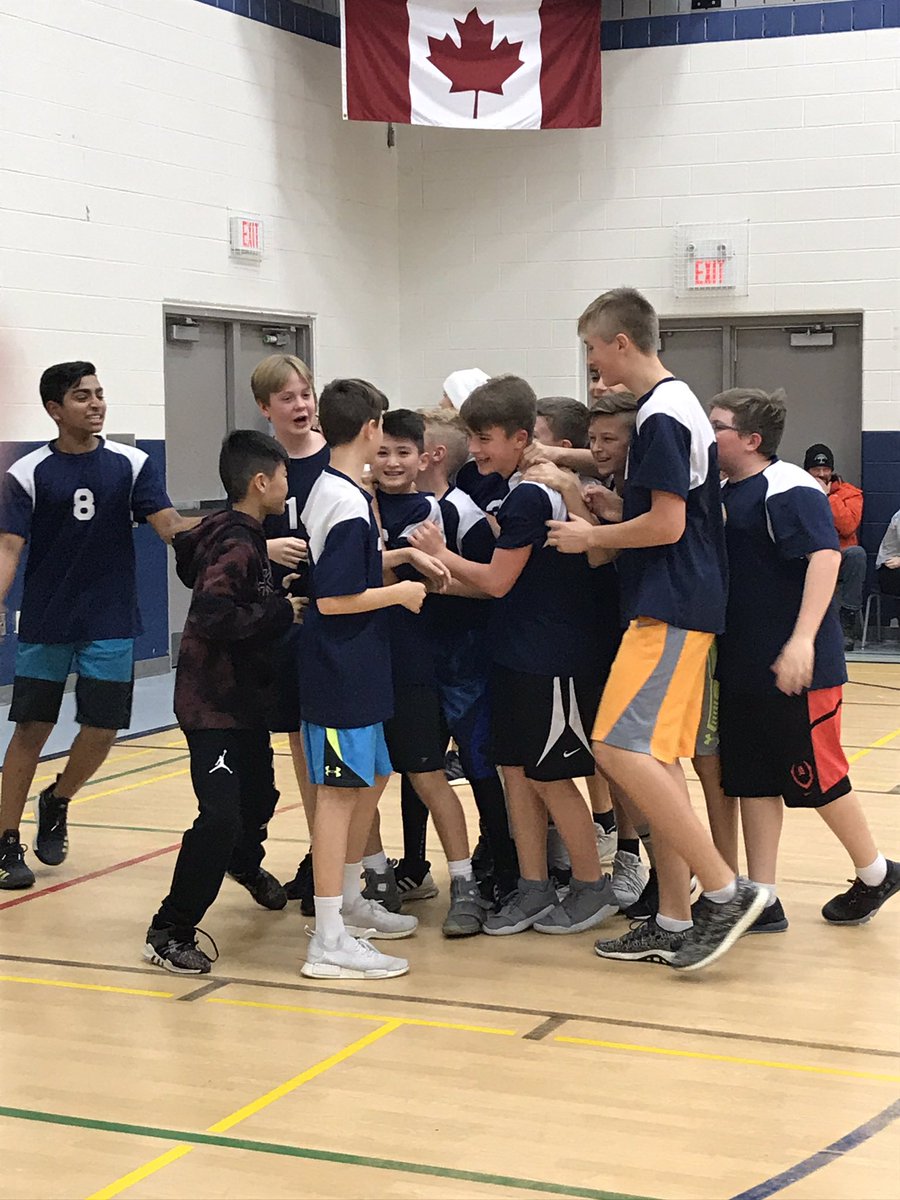 dewmynp's tweet image. A big congratulations to our Senior Boys Volleyball team @SCreekStorm for winning the North Halton Finals yesterday after school versing Sam Sherratt in two nail biting sets!  Way to go Boys and Coach Luskey!  #MySilverCreek