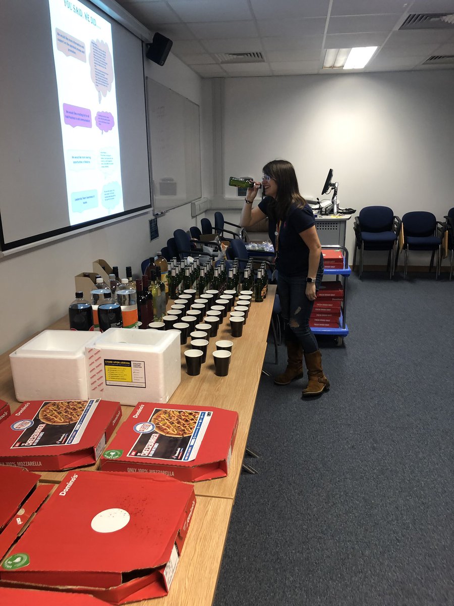 Emlofthouse's tweet photo. @UoS_Medicine postdocs having a great time at today’s PDA pizza and poster session! @theevanslab you’re missing out!! #pizza #postdoclife #networking #postdocassociation https://t.co/UPDKVNas30