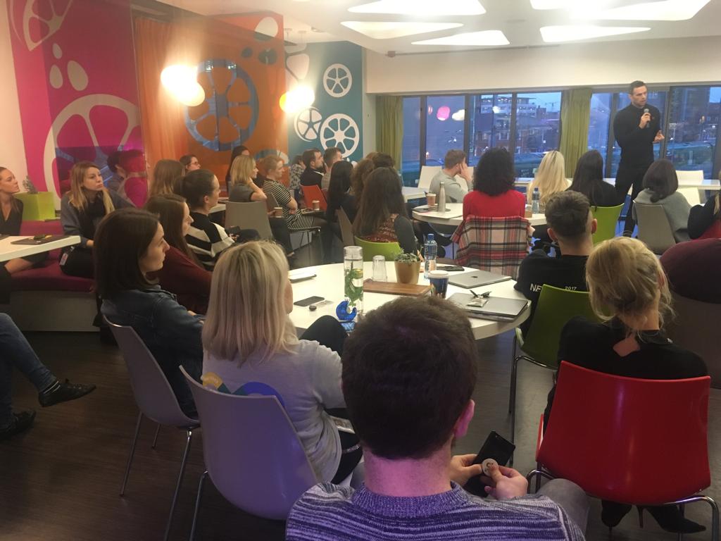 lustforlife's tweet photo. Having the chats about mental health at Google for #googlegivingweek 🙏👍 https://t.co/fvED3pnc1Z