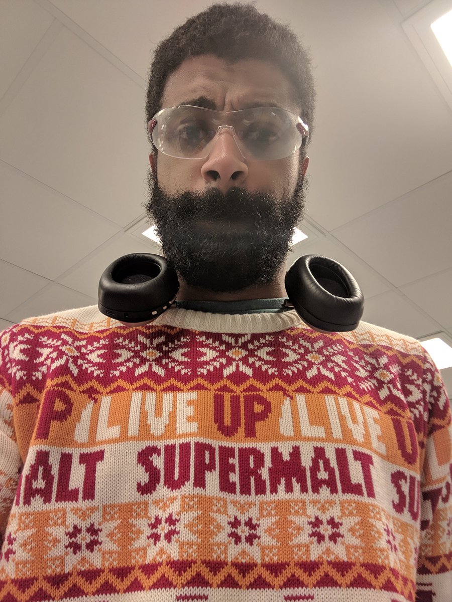 Today's science brought to you by  @Supermalt.Leaving before December starts so I have to flex on the rest of the lab right here right now.If my work ends up curing a major disease, would that be worth a lifetime supply? 