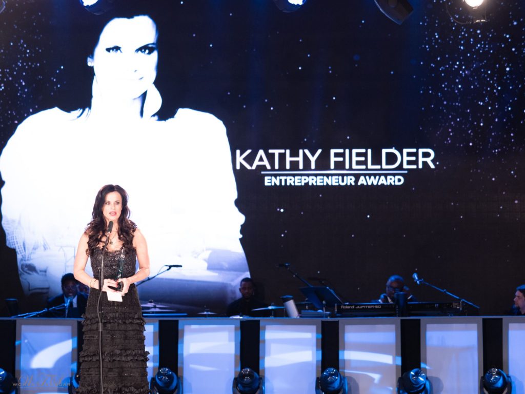 Kathy_Fielder's tweet image. Here at KF we know a thing or two about women empowerment! I wanted to say a special thank you @DFWStyleDaily for featuring my award for Entrepreneur of The Year from at @womenthatsoar dfwstyledaily.com/2018/11/26/wom…. Check out all the details and other honorees~ kathyfielder.com/2018/11/the-fi…