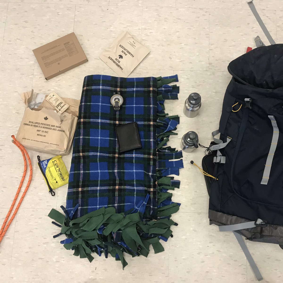 MrsCassClass's tweet photo. The refugee presentations are amazing. The students have done so much research about different political and religious upheavals and persecution. They have been very thoughtful about what people of different ages and from different places would pack in a bag to flee. #GRARefugee https://t.co/lz67WSECPX