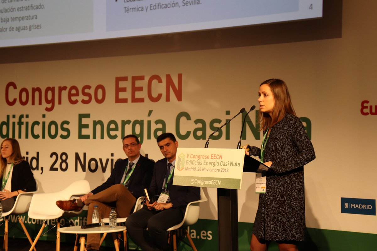 CongresoEECN's tweet photo. Raquel Simón @EndeFEng interviene en el #CongresoEECN5 con una presentación del proyecto #LowUP Kit de recuperación de calor en paneles solares FV con MFC @CongresoEECN https://t.co/ddMpTxL3ZR https://t.co/mWB4ULujud