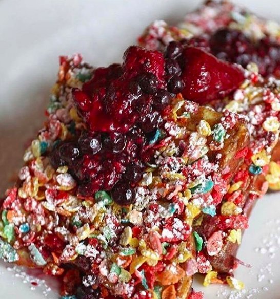 flo_restaurant's tweet photo. Happy National French Toast Day! 👏🍽 In addition to our traditional brioche French Toast, we offer three jazzed up versions during our weekend brunch: Fruity Pebbles French Toast, Cocoa Pebbles French Toast and Triple Berry Zabione French Toast. #flochicago #newmexicoinchicago https://t.co/KXHYm8X94d