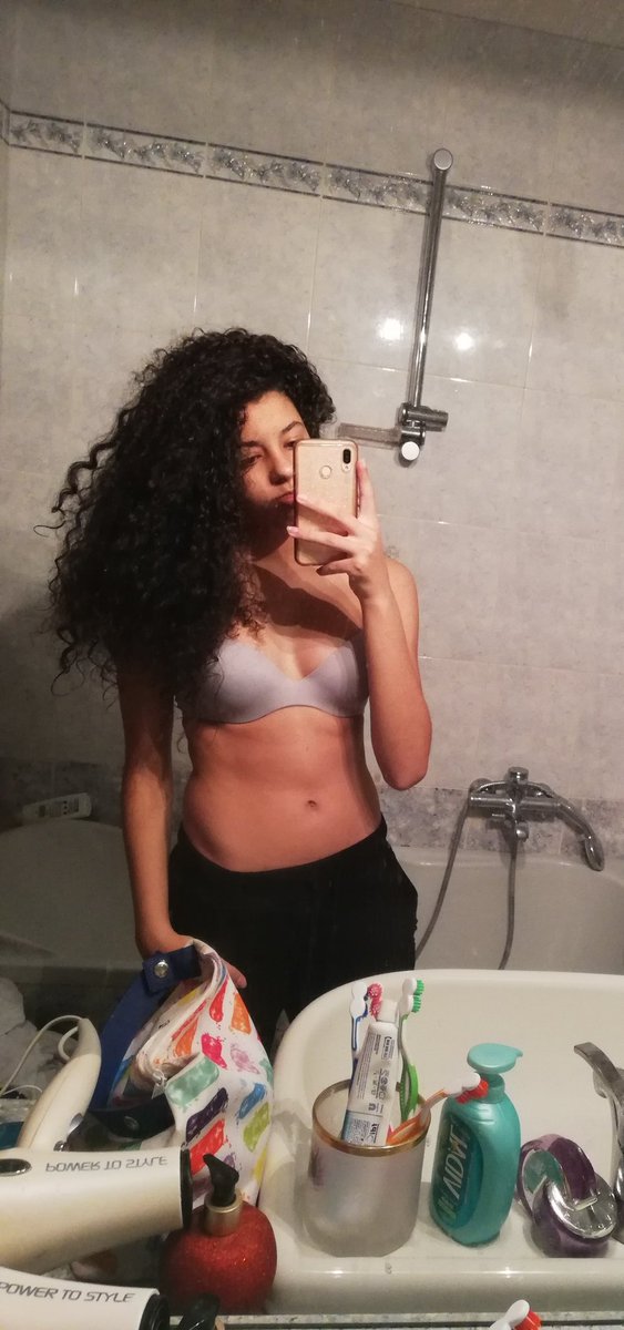 xwonderlvnd's tweet photo. two months ago i wouldn't have hadthe courage to take pictures like that, I always thought I was not thin enough. not perfect, and it's sad.
I wanna thank @LittleMix for making me understand how much I'm worth and how beautiful I am in my shape and color..
#StripWithLittleMix https://t.co/ybmj8gPJfT