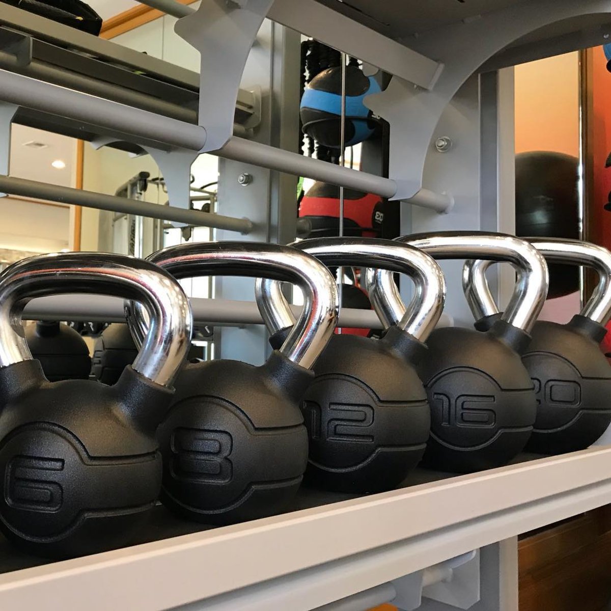Let wanderlust and your workout routine collide in our renovated gym. #BestGymInTown
(Photo via searching4fitness) bit.ly/2OE2mmF