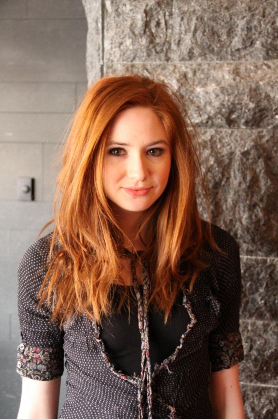 Happy Birthday To Karen Gillan! v       