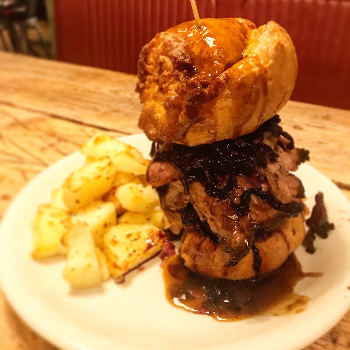 This weeks special....

The Sunday lunch burger! Yorkshire puddings, double pattie, brisket, cabbage, hash, monterey jack cheese and a drizzle of beef dripping #stockyard #stocktonheath #weeklyspecial #sundaylunch