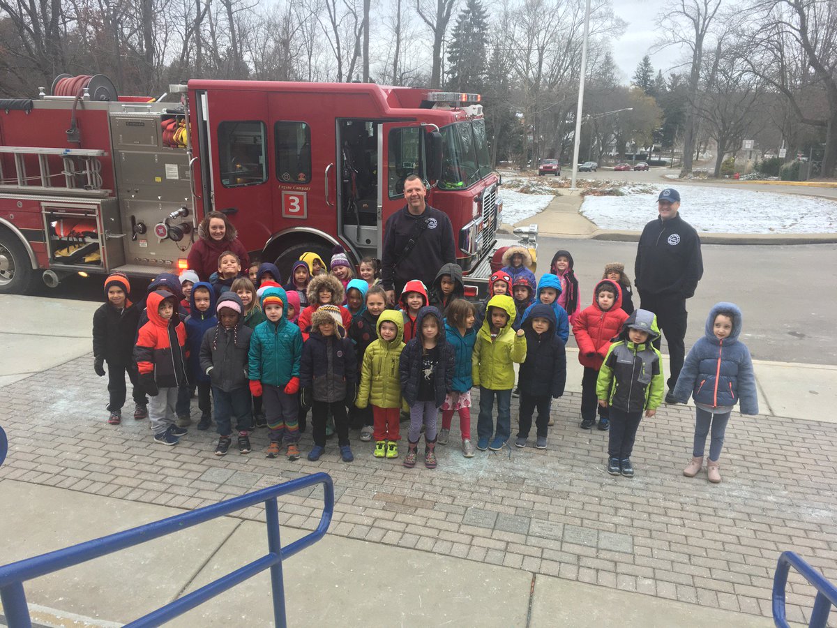 A2earlychild's tweet photo. Thank you to #A2firedept for the informative visit to Eberwhite Kindergartens!  Do you have an emergency plan?  Did you change the batteries in your detectors? And, did you thank a firefighter today? #a2gether @A2schools @A2SchoolsSuper https://t.co/n4QAbhP8uf