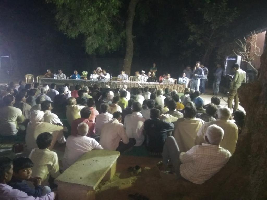 night hault at.nanimonpari.ta.visavdar.res.collector sir,s.d.m.sir,and taluka officer hajar rshi lokona prasno sambhadvama aaviya