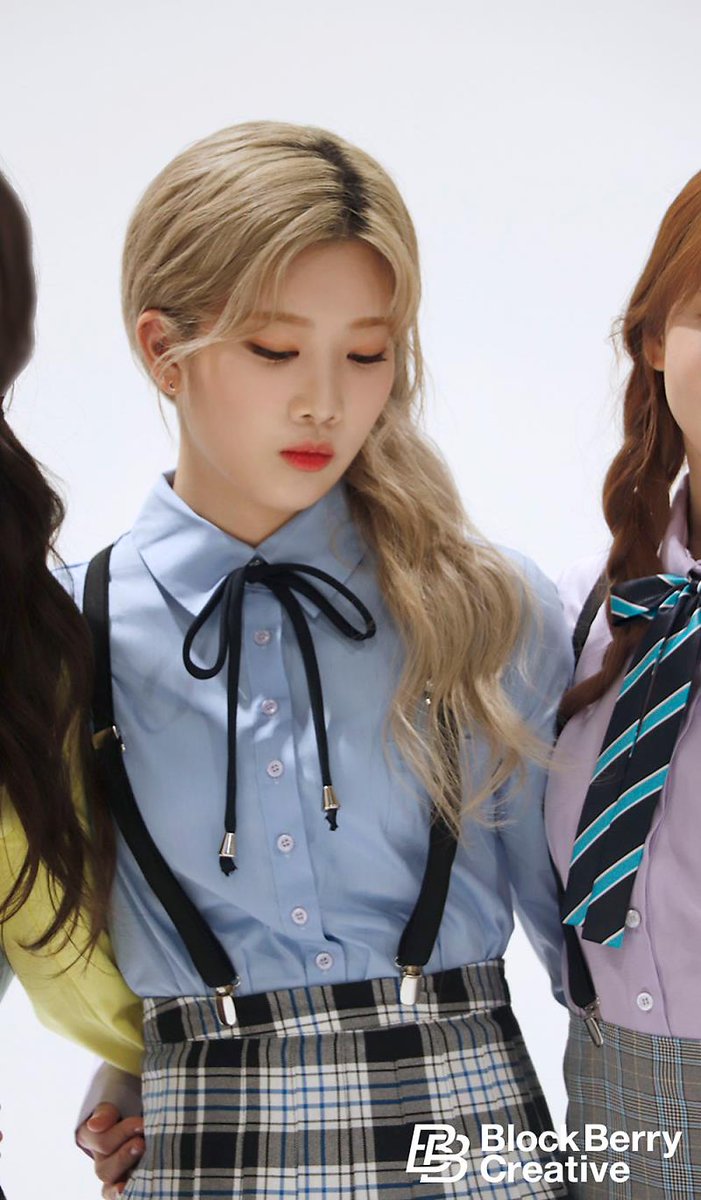 Snack World CF Behind  #LOONA  #KimLip